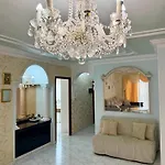 Violetta Villa *