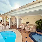 Villa Violetta Callao Salvaje
